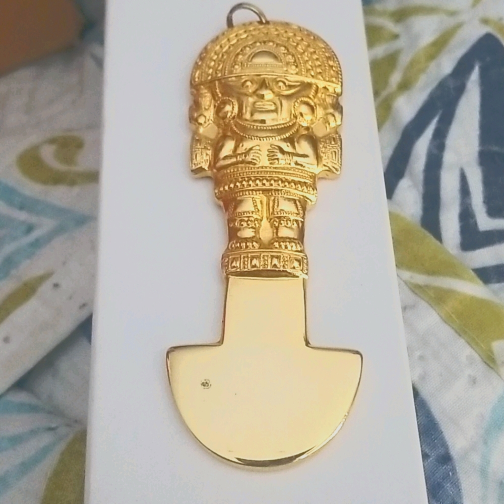 Gold Plated Peru 1982 World's Fair Pendant